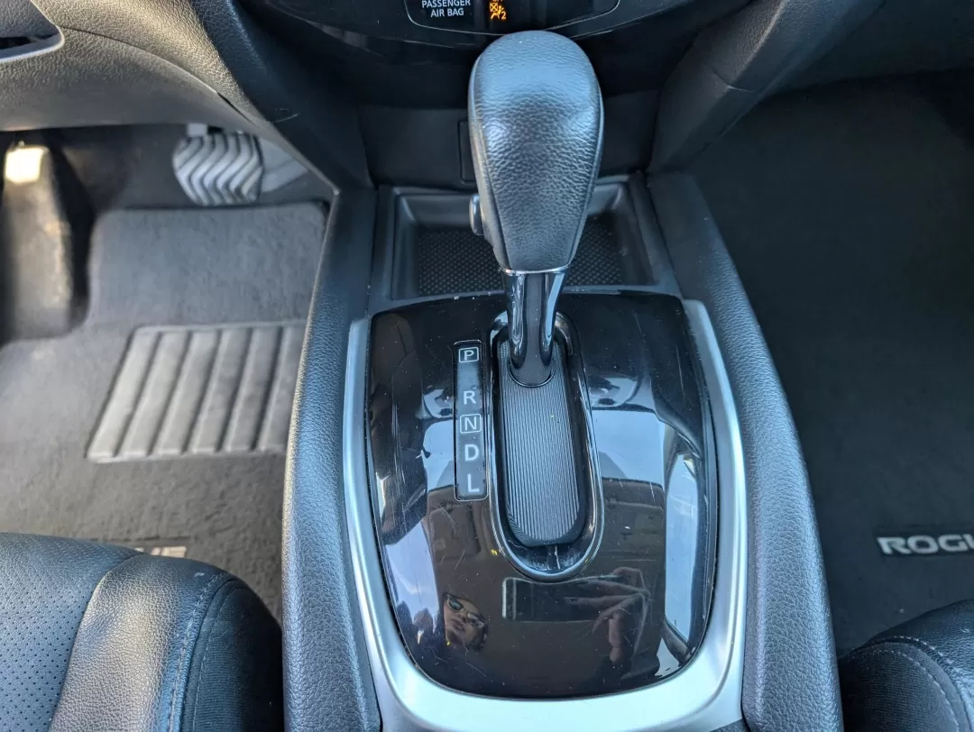 2016 /Charcoal Nissan Rogue SL (KNMAT2MV9GP) with an Other engine, located at 3959 U.S. 80 W, Phenix City, AL, 36870, (334) 297-4885, 32.469296, -85.135185 - **Discover Adventure with the 2016 Nissan Rogue SL at Gils Auto - Your Trusted Buy Here Pay Here Dealership in Phenix City, AL!**<br /> <br /> Are you ready to embrace a lifestyle filled with adventure and comfort? The 2016 Nissan Rogue SL is your perfect companion for weekend getaways, daily commut - Photo#14