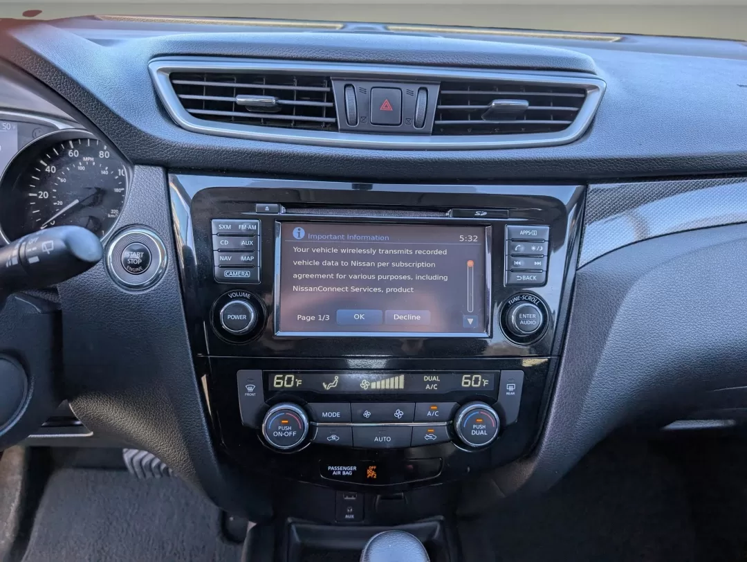 2016 /Charcoal Nissan Rogue SL (KNMAT2MV9GP) with an Other engine, located at 3959 U.S. 80 W, Phenix City, AL, 36870, (334) 297-4885, 32.469296, -85.135185 - **Discover Adventure with the 2016 Nissan Rogue SL at Gils Auto - Your Trusted Buy Here Pay Here Dealership in Phenix City, AL!**<br /> <br /> Are you ready to embrace a lifestyle filled with adventure and comfort? The 2016 Nissan Rogue SL is your perfect companion for weekend getaways, daily commut - Photo#15