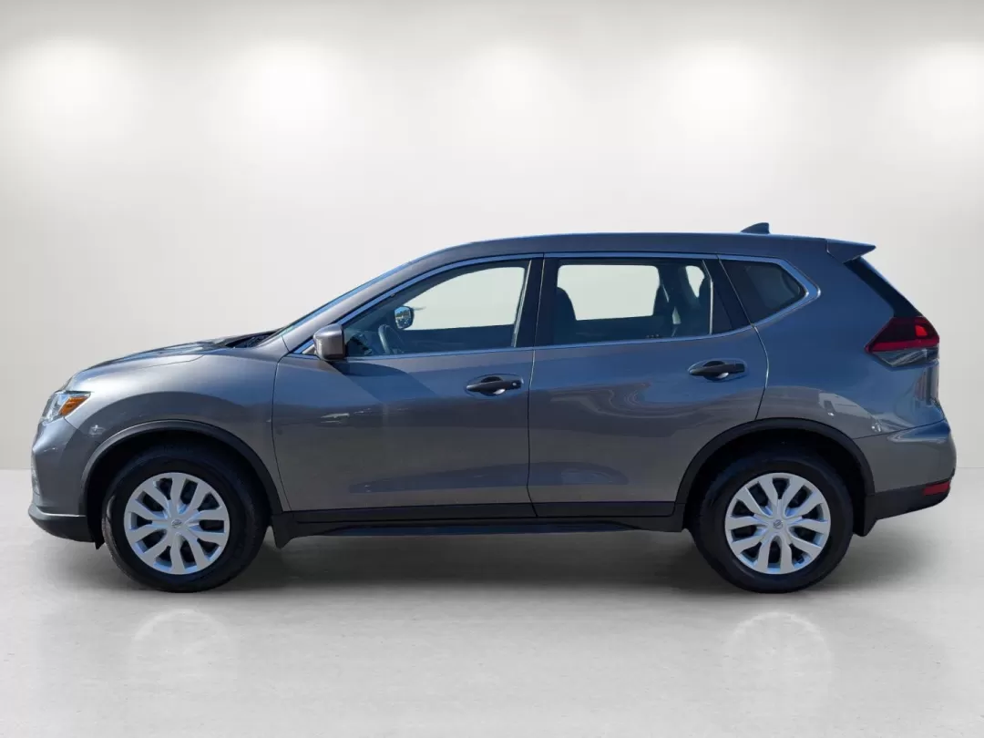 2019 /Charcoal Nissan Rogue S (5N1AT2MT6KC) with an Other engine, located at 3959 U.S. 80 W, Phenix City, AL, 36870, (334) 297-4885, 32.469296, -85.135185 - **Discover Your Next Adventure with the 2019 Nissan Rogue at Gils Auto in Phenix City, AL!**<br /> <br /> Are you ready to elevate your lifestyle with a versatile and reliable SUV? The 2019 Nissan Rogue is your perfect partner for everything from daily commutes to weekend getaways. With its spacious - Photo#7