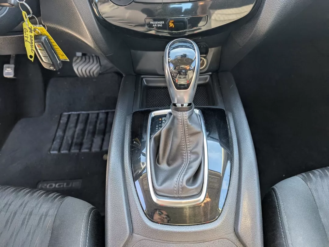 2019 /Charcoal Nissan Rogue S (5N1AT2MT6KC) with an Other engine, located at 3959 U.S. 80 W, Phenix City, AL, 36870, (334) 297-4885, 32.469296, -85.135185 - **Discover Your Next Adventure with the 2019 Nissan Rogue at Gils Auto in Phenix City, AL!**<br /> <br /> Are you ready to elevate your lifestyle with a versatile and reliable SUV? The 2019 Nissan Rogue is your perfect partner for everything from daily commutes to weekend getaways. With its spacious - Photo#13