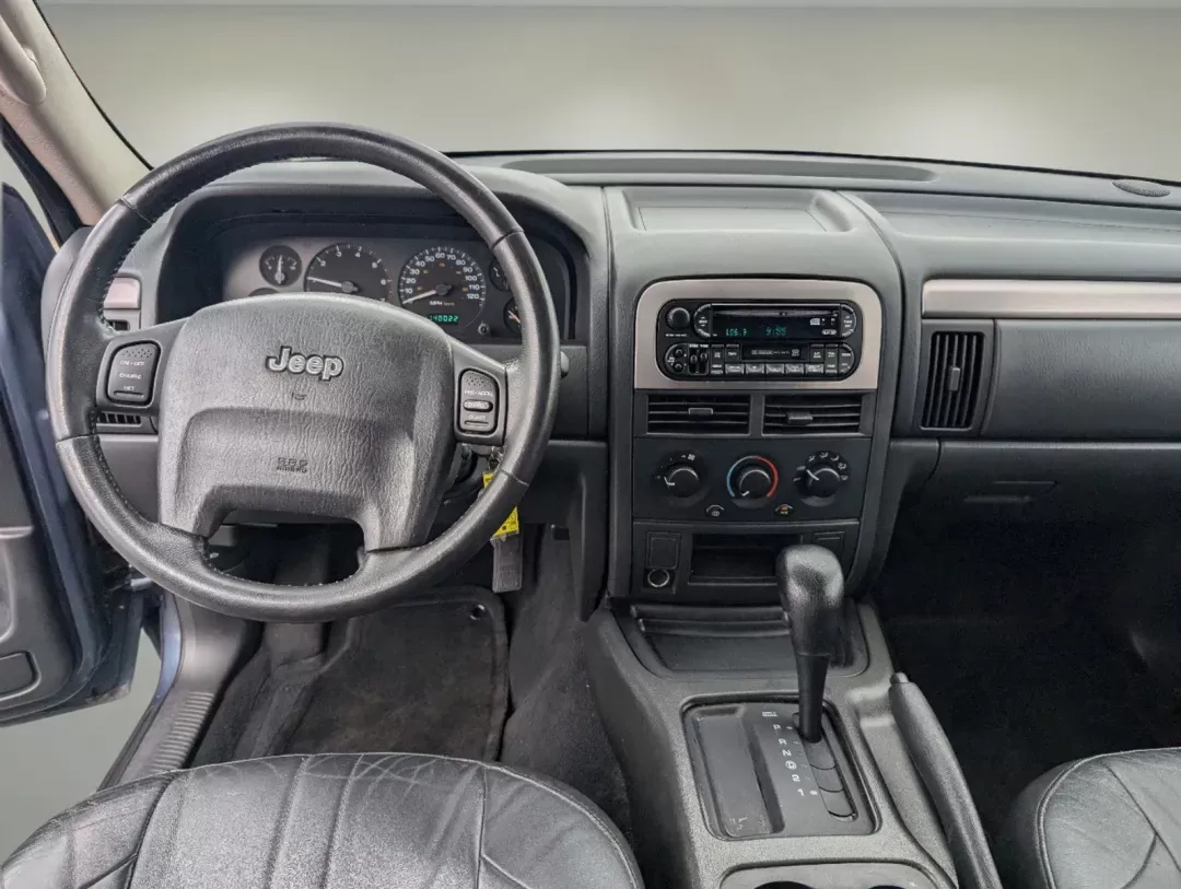 2004 Steel Blue Pearl /Dark Slate Gray Jeep Grand Cherokee Laredo (1J4GX48S34C) with an Gas I6 4.0L/242 engine, 4-Speed Automatic w/OD transmission, located at 521 Old Farm Lane Rd, Prattville, AL, 36066, (334) 325-1505, 32.482460, -86.416367 - 2004 Jeep Grand Cherokee Laredo - Photo#12
