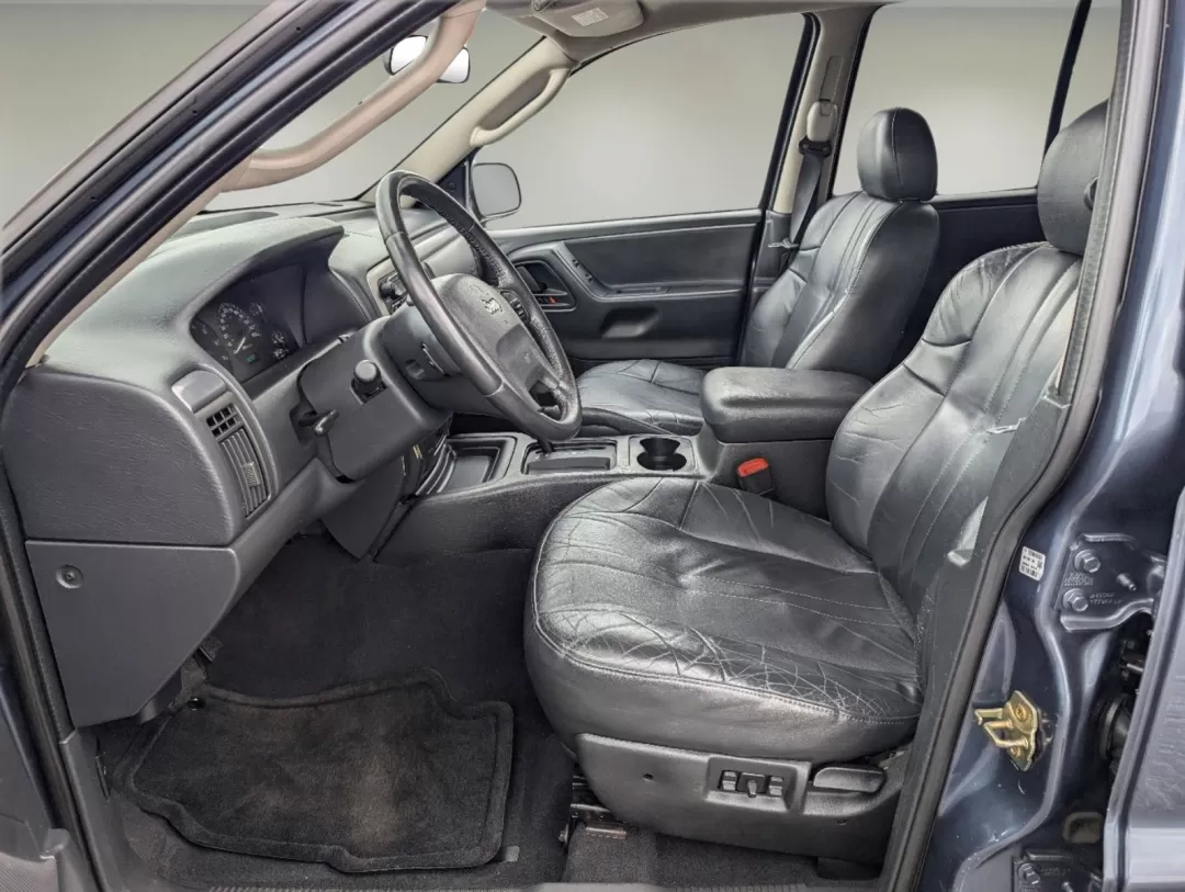 2004 Steel Blue Pearl /Dark Slate Gray Jeep Grand Cherokee Laredo (1J4GX48S34C) with an Other engine, located at 5115 14th Ave., Columbus, GA, 31904, (706) 323-0345, 32.511494, -84.971046 - Explore the great outdoors and embark on unforgettable adventures with the 2004 Jeep Grand Cherokee Laredo, available now at Gils Auto, your trusted Buy Here Pay Here dealership located at 1430 Gateway Drive, Opelika, AL 36801. This sport utility vehicle is the perfect companion for those who crave - Photo#9