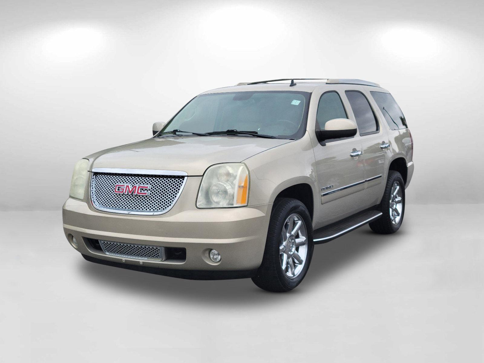 2011 Gold Mist Metallic /Cocoa/Light Cashmere GMC Yukon Denali (1GKS1EEF6BR) with an Gas/Ethanol V8 6.2L/378 engine, 6-Speed Automatic w/OD transmission, located at 5115 14th Ave., Columbus, GA, 31904, (706) 323-0345, 32.511494, -84.971046 - 2011 GMC Yukon Denali - Photo#16