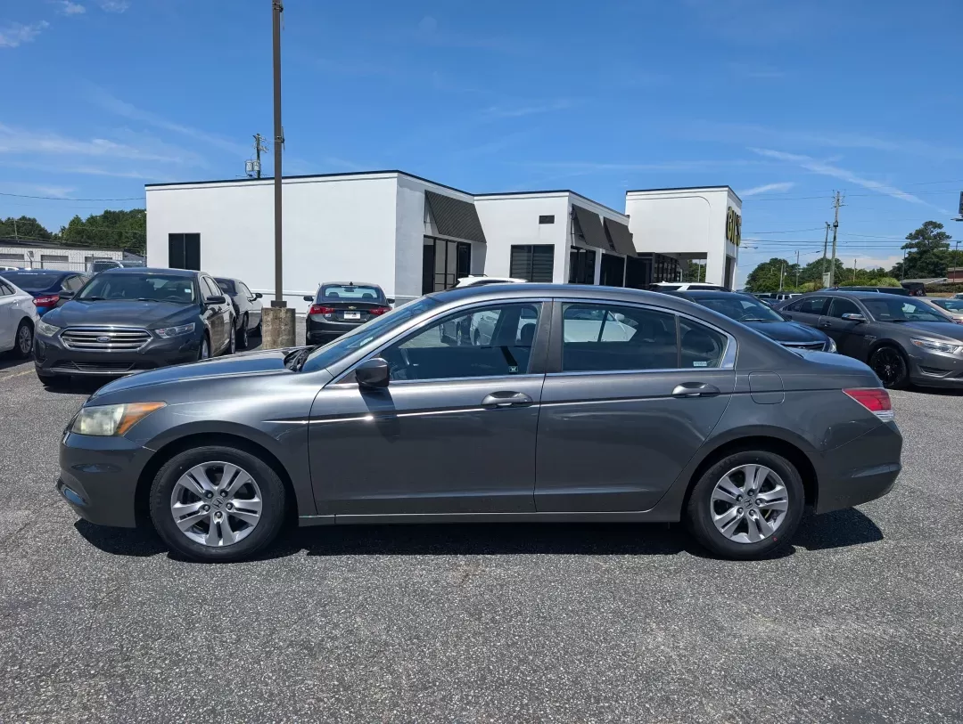 2011 Honda Accord Sdn SE (1HGCP2F67BA) with an Other engine, located at 3959 U.S. 80 W, Phenix City, AL, 36870, (334) 297-4885, 32.469296, -85.135185 - **Find Your Perfect Drive with the 2011 Honda Accord SE-Ideal for Family Adventures and Daily Commutes!**<br /> <br /> Are you in search of a reliable vehicle that fits seamlessly into your active lifestyle? Look no further than the stunning 2011 Honda Accord SE, available now at Gils Auto in Phenix - Photo#7