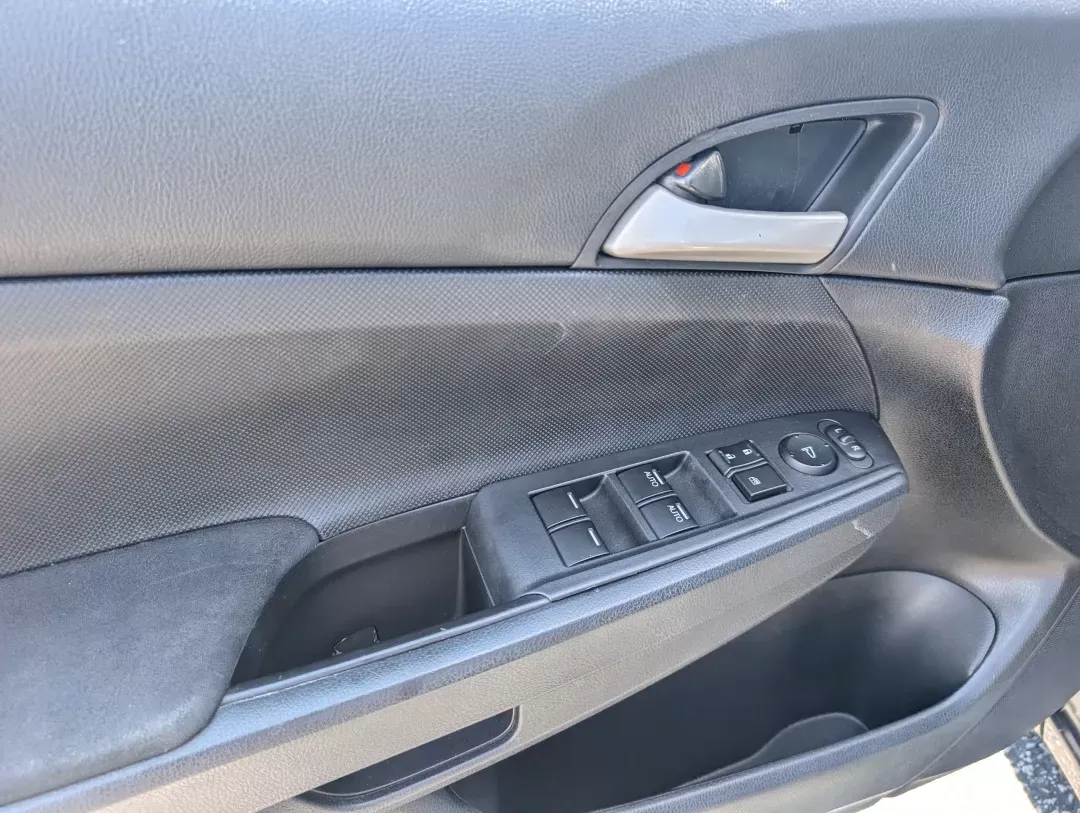 2011 Honda Accord Sdn SE (1HGCP2F67BA) with an Other engine, located at 3959 U.S. 80 W, Phenix City, AL, 36870, (334) 297-4885, 32.469296, -85.135185 - **Find Your Perfect Drive with the 2011 Honda Accord SE-Ideal for Family Adventures and Daily Commutes!**<br /> <br /> Are you in search of a reliable vehicle that fits seamlessly into your active lifestyle? Look no further than the stunning 2011 Honda Accord SE, available now at Gils Auto in Phenix - Photo#8