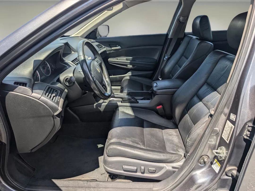 2011 Honda Accord Sdn SE (1HGCP2F67BA) with an Other engine, located at 3959 U.S. 80 W, Phenix City, AL, 36870, (334) 297-4885, 32.469296, -85.135185 - Discover your next adventure with the 2011 Honda Accord SE, a sedan that effortlessly blends style, comfort, and reliability. Whether you're commuting to work, ferrying the kids to soccer practice, or planning a weekend getaway, this car is designed to meet the diverse needs of today's busy lifestyl - Photo#10