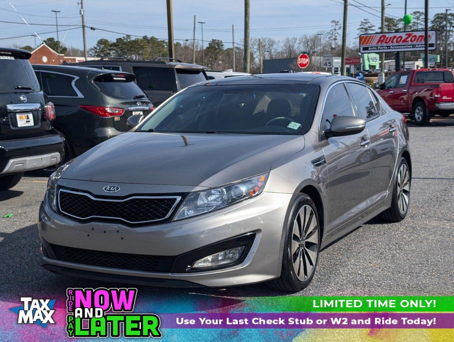 2012 /White Kia Optima SX (5XXGR4A67CG) with an Turbocharged Gas I4 2.0L/122 engine, 6-Speed Automatic w/manual shift transmission, located at 3959 U.S. 80 W, Phenix City, AL, 36870, (334) 297-4885, 32.469296, -85.135185 - 2012 Kia Optima SX - Photo#0