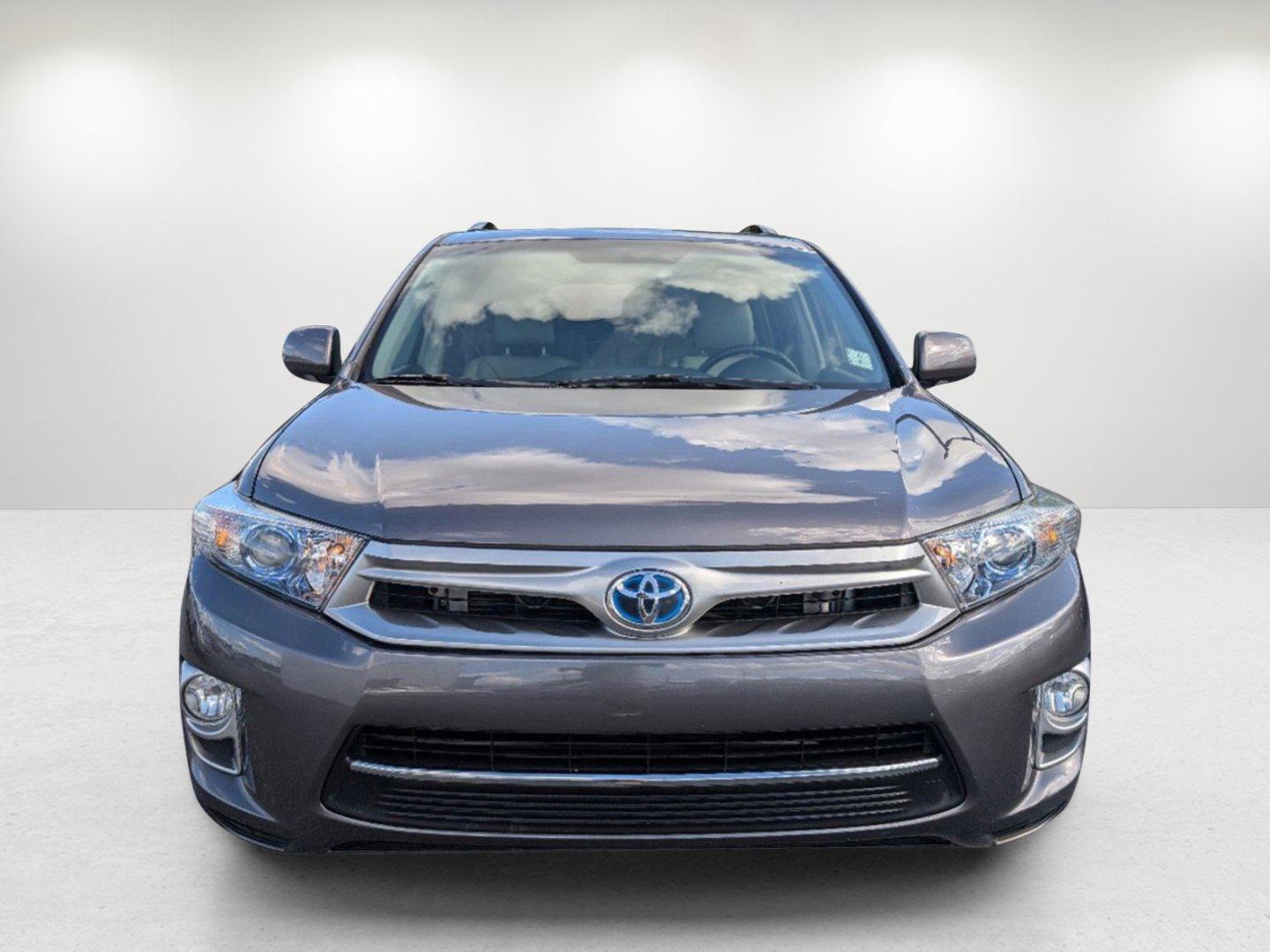 2013 Toyota Highlander Hybrid Limited (JTEDC3EH7D2) with an Gas/Electric V6 3.5L/211 engine, 1-Speed CVT Automatic transmission, located at 804 22nd Ave, Phenix City, AL, 36870, (334) 297-1860, 32.484749, -85.024475 - 2013 Toyota Highlander Hybrid Limited - Photo#1