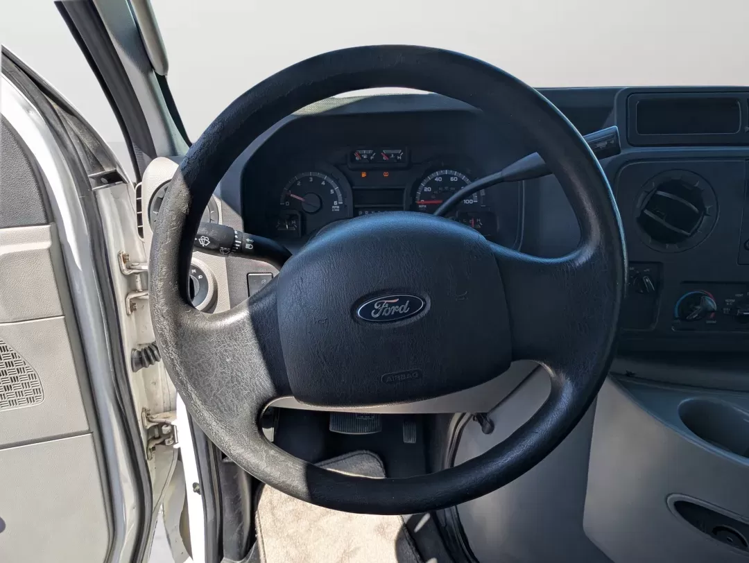 2014 White Ford Econoline Commercial Cutaway (1FDWE3FLXED) with an Regular Unleaded V-8 5.4 L/330 engine, 5-Speed Automatic w/OD transmission, located at 7000 Northlake Connector, Columbus, GA, 31904, (706) 987-8085, 32.524975, -84.978134 - 2014 Ford Econoline Commercial Cutaway - Photo#15