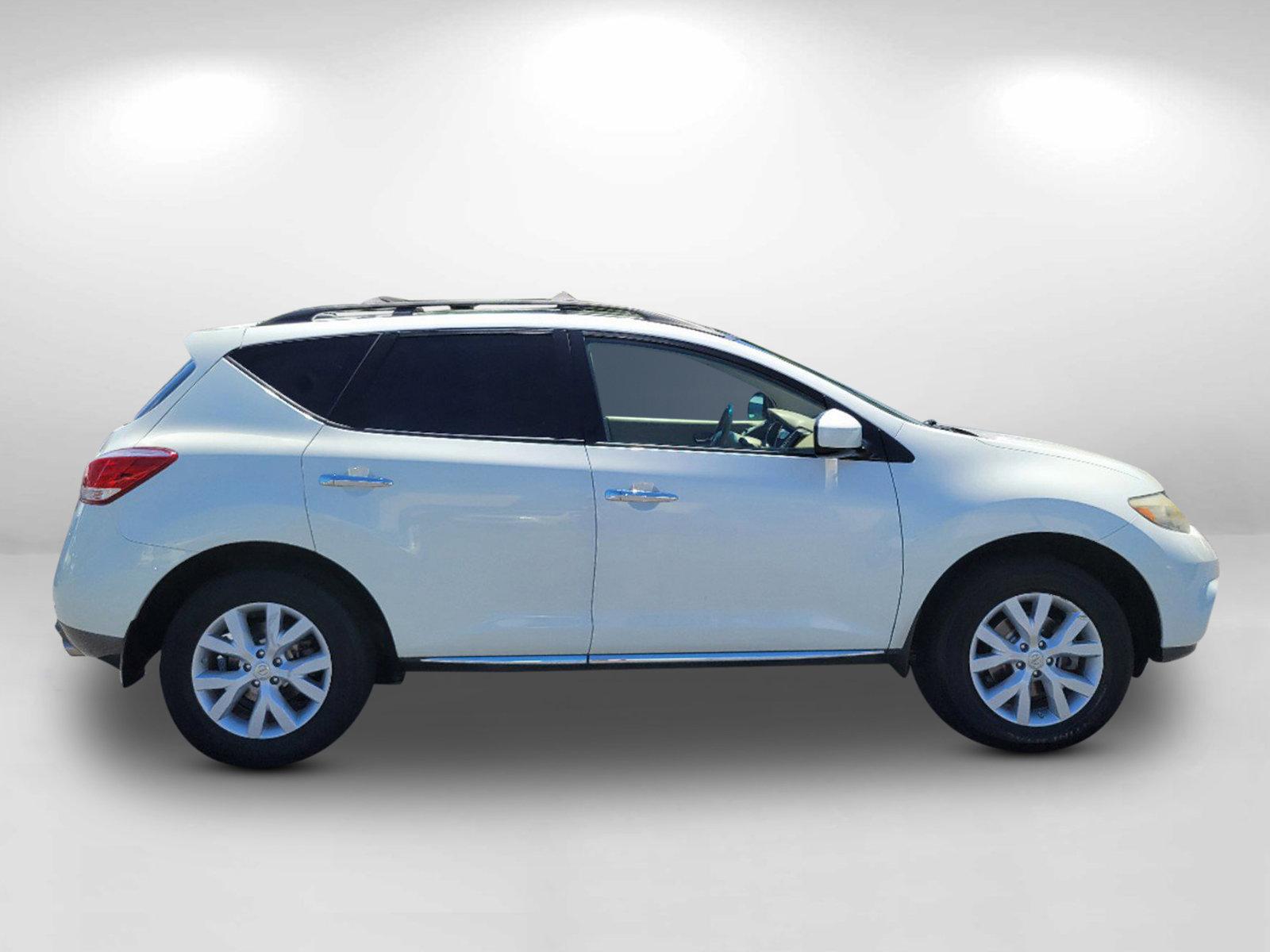 2012 Glacier Pearl /Beige Nissan Murano SL (JN8AZ1MU8CW) with an Gas V6 3.5L/ engine, 1-Speed Continuously Variable Ratio transmission, located at 5115 14th Ave., Columbus, GA, 31904, (706) 323-0345, 32.511494, -84.971046 - 2012 Nissan Murano SL - Photo#3