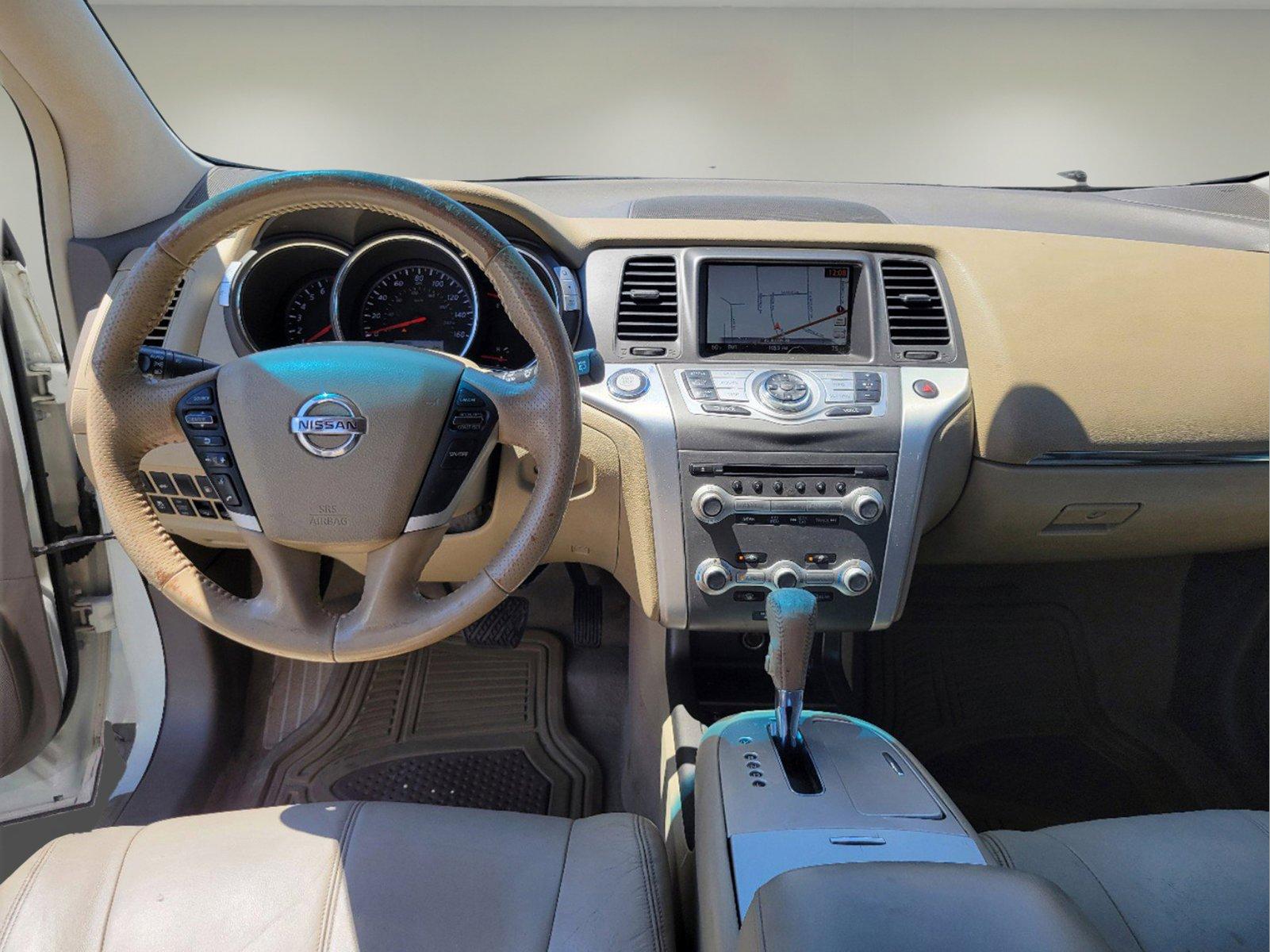 2012 Glacier Pearl /Beige Nissan Murano SL (JN8AZ1MU8CW) with an Gas V6 3.5L/ engine, 1-Speed Continuously Variable Ratio transmission, located at 3959 U.S. 80 W, Phenix City, AL, 36870, (334) 297-4885, 32.469296, -85.135185 - 2012 Nissan Murano SL - Photo#10