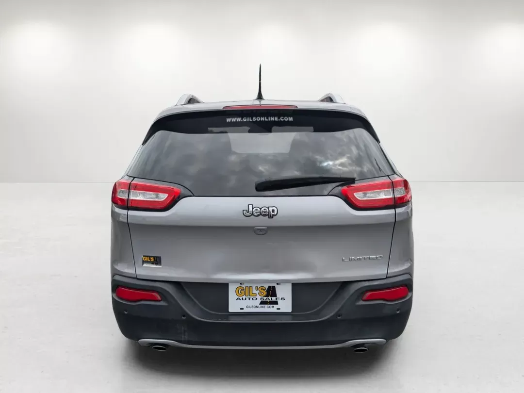 2014 /Black Jeep Cherokee Limited (1C4PJLDSXEW) with an Regular Unleaded V-6 3.2 L/198 engine, 9-Speed Automatic w/OD transmission, located at 1430 Gateway Drive, Opelika, AL, 36801, (334) 239-0944, 32.637871, -85.409790 - 2014 Jeep Cherokee Limited - Photo#5