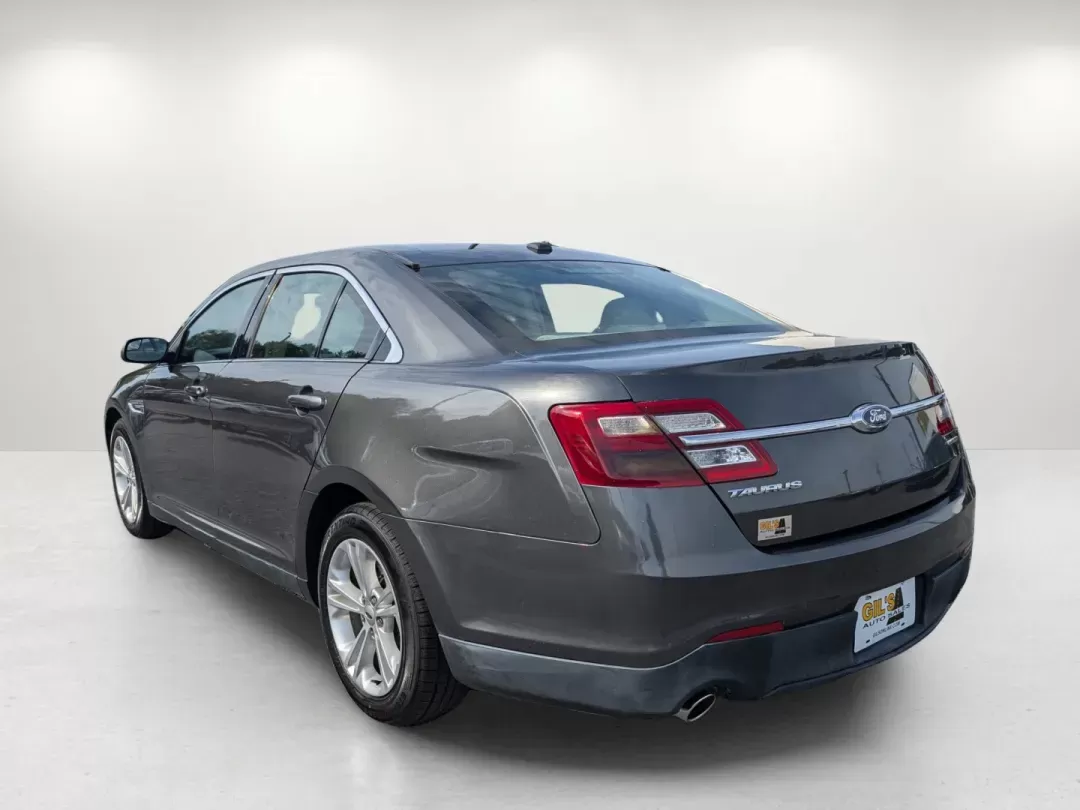 2015 Ford Taurus SE (1FAHP2D82FG) with an Regular Unleaded V-6 3.5 L/213 engine, 6-Speed Automatic w/OD transmission, located at 804 22nd Ave, Phenix City, AL, 36870, (334) 297-1860, 32.484749, -85.024475 - 2015 Ford Taurus SE - Photo#6