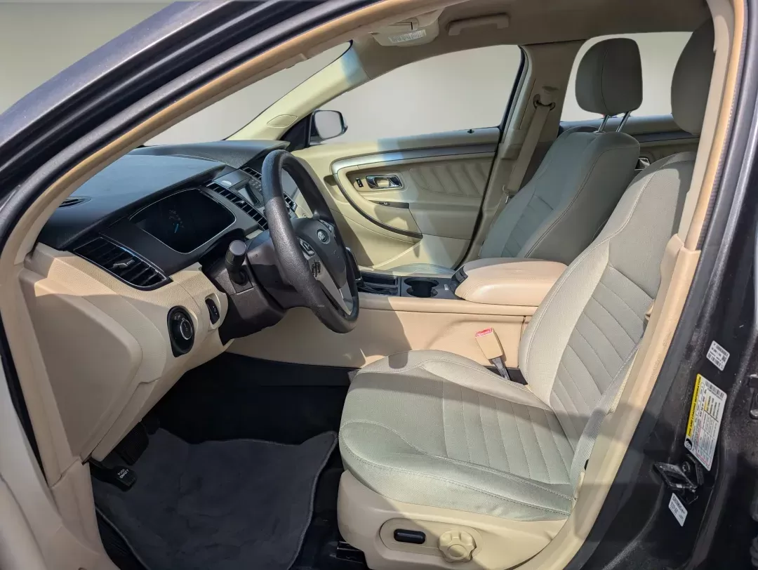 2015 Ford Taurus SE (1FAHP2D82FG) with an Regular Unleaded V-6 3.5 L/213 engine, 6-Speed Automatic w/OD transmission, located at 804 22nd Ave, Phenix City, AL, 36870, (334) 297-1860, 32.484749, -85.024475 - 2015 Ford Taurus SE - Photo#9