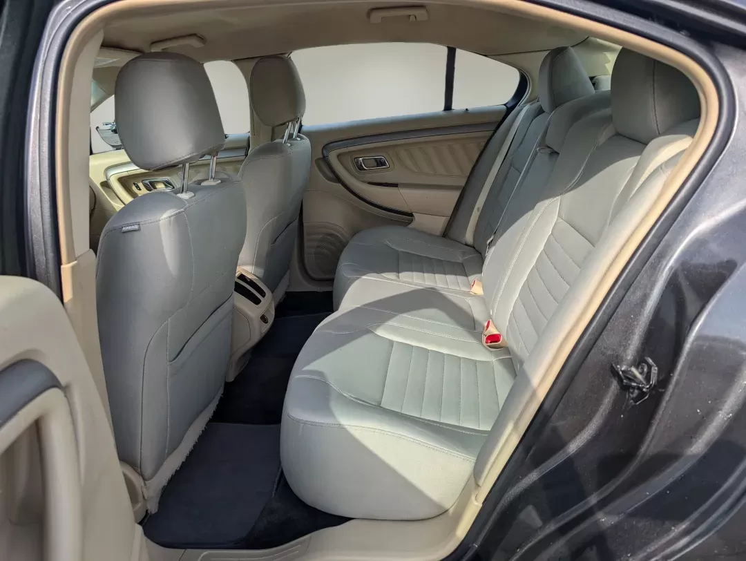 2015 Ford Taurus SE (1FAHP2D82FG) with an Regular Unleaded V-6 3.5 L/213 engine, 6-Speed Automatic w/OD transmission, located at 804 22nd Ave, Phenix City, AL, 36870, (334) 297-1860, 32.484749, -85.024475 - 2015 Ford Taurus SE - Photo#10