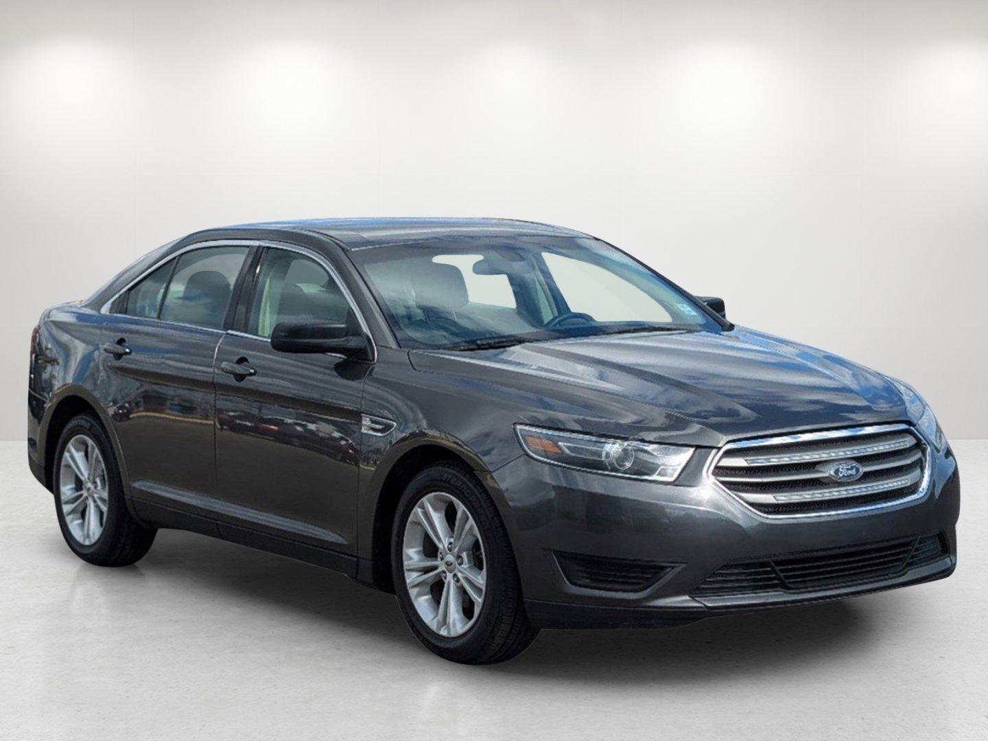 2015 Ford Taurus SE (1FAHP2D82FG) with an Regular Unleaded V-6 3.5 L/213 engine, 6-Speed Automatic w/OD transmission, located at 7000 Northlake Connector, Columbus, GA, 31904, (706) 987-8085, 32.524975, -84.978134 - 2015 Ford Taurus SE - Photo#2