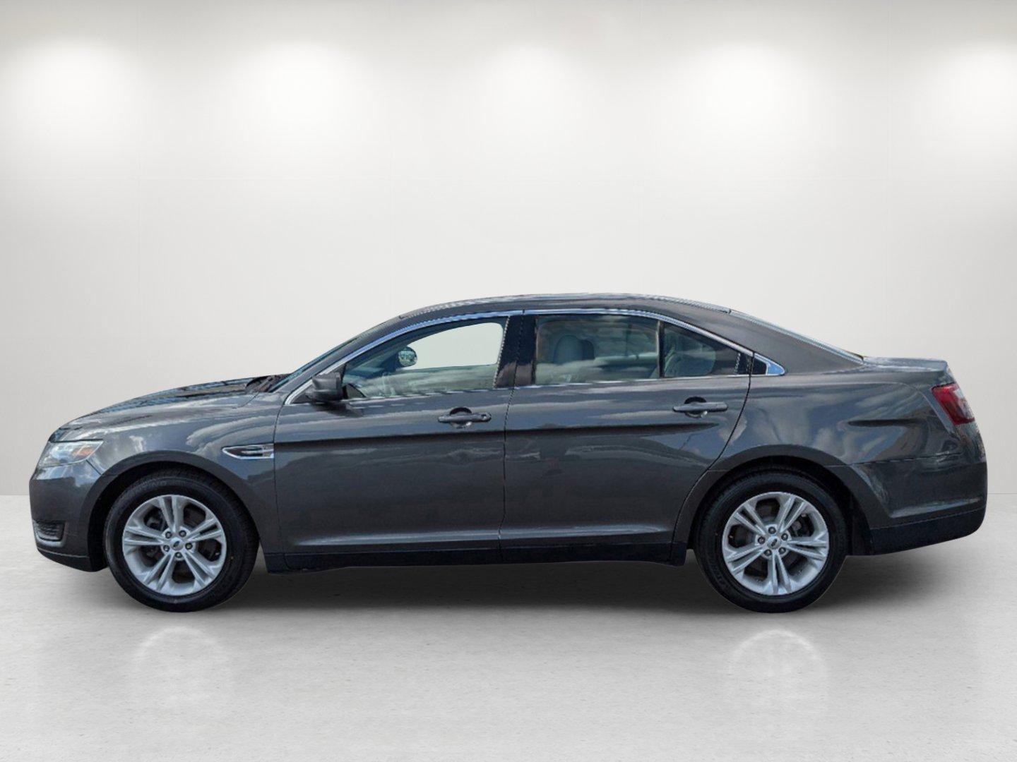 2015 Ford Taurus SE (1FAHP2D82FG) with an Regular Unleaded V-6 3.5 L/213 engine, 6-Speed Automatic w/OD transmission, located at 7000 Northlake Connector, Columbus, GA, 31904, (706) 987-8085, 32.524975, -84.978134 - 2015 Ford Taurus SE - Photo#7