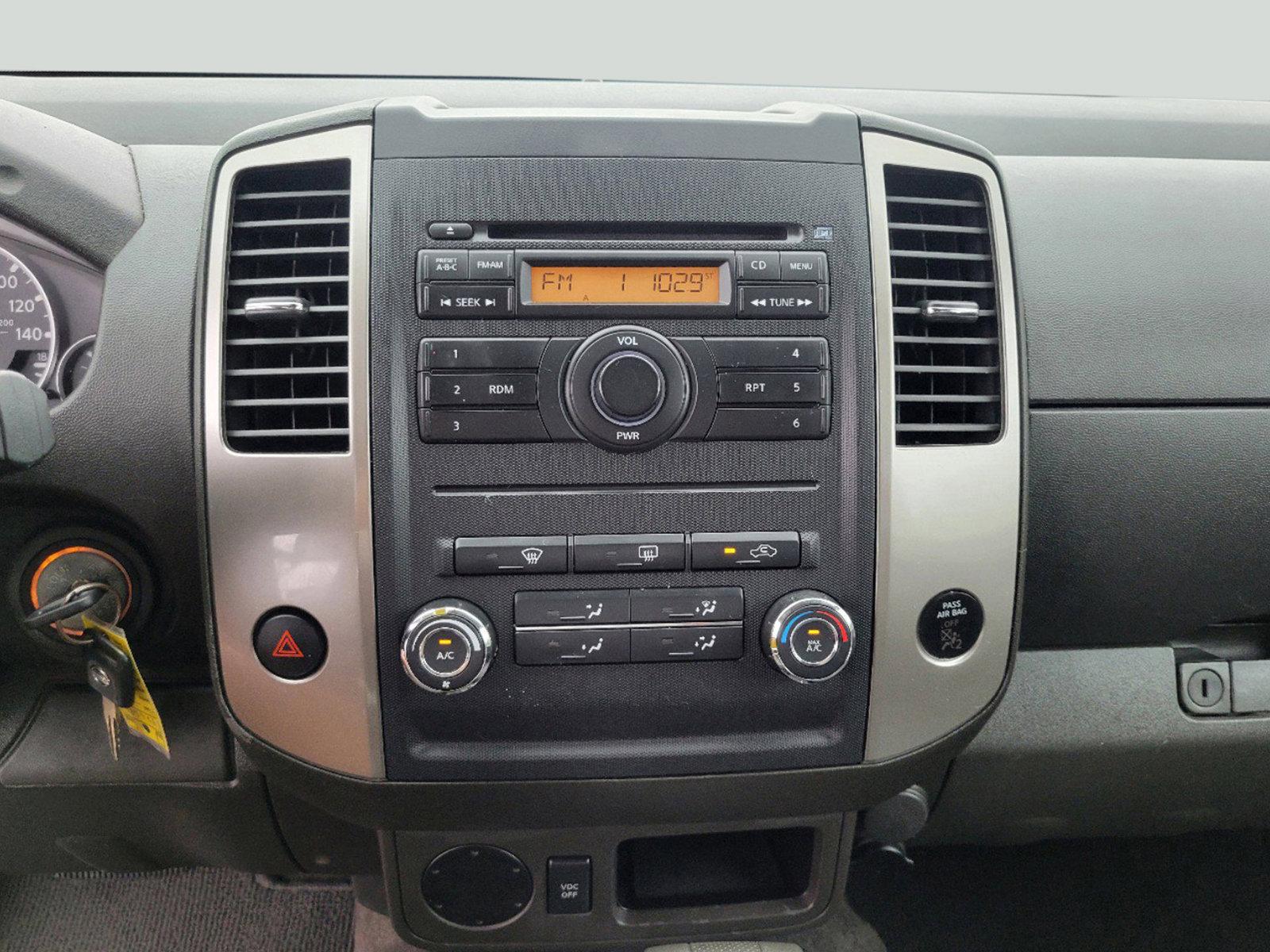 2010 Super Black /Graphite Nissan Frontier LE (1N6AD0ER7AC) with an Gas V6 4.0L/ engine, 5-Speed Automatic w/OD transmission, located at 3959 U.S. 80 W, Phenix City, AL, 36870, (334) 297-4885, 32.469296, -85.135185 - 2010 Nissan Frontier LE - Photo#11