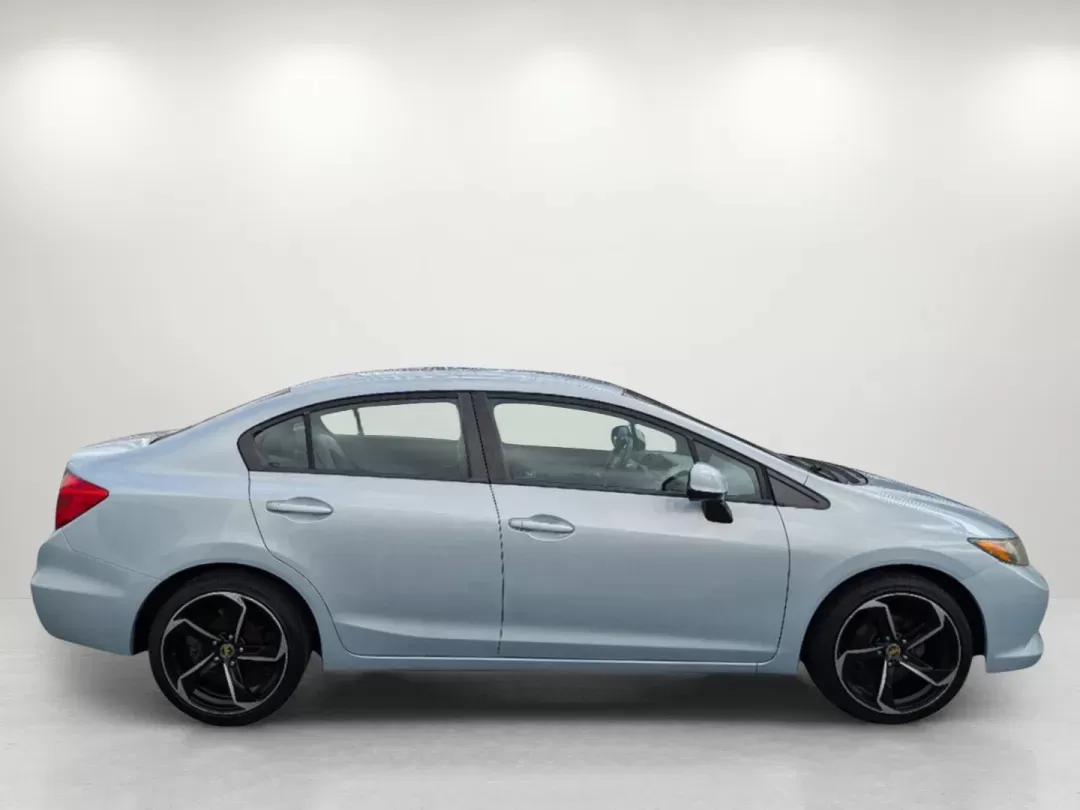 2012 Honda Civic Sdn LX (19XFB2F53CE) with an Gas I4 1.8L/110 engine, 5-Speed Automatic transmission, located at 3959 U.S. 80 W, Phenix City, AL, 36870, (334) 297-4885, 32.469296, -85.135185 - 2012 Honda Civic Sdn LX - Photo#3