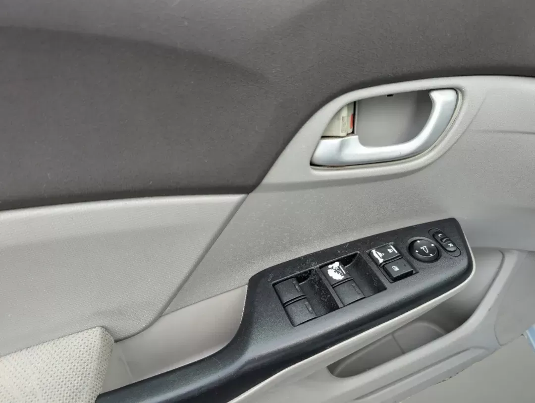 2012 Honda Civic Sdn LX (19XFB2F53CE) with an Gas I4 1.8L/110 engine, 5-Speed Automatic transmission, located at 3959 U.S. 80 W, Phenix City, AL, 36870, (334) 297-4885, 32.469296, -85.135185 - 2012 Honda Civic Sdn LX - Photo#8