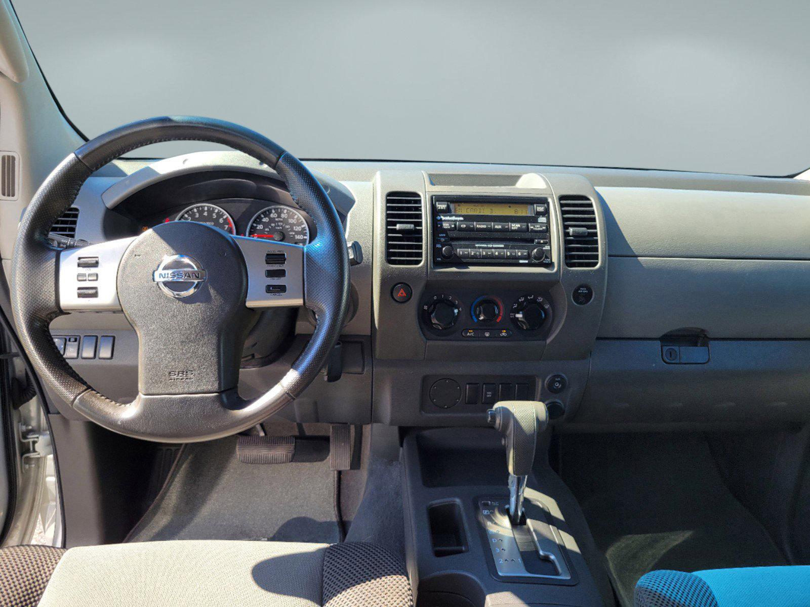 2007 Silver Nissan Xterra (5N1AN08U37C) with an Gas V6 4.0L/241 engine, located at 1430 Gateway Drive, Opelika, AL, 36801, (334) 239-0944, 32.637871, -85.409790 - 2007 Nissan Xterra - Photo#10