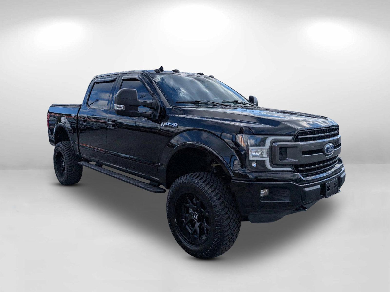 2018 Ford F-150 XLT (1FTEW1EG9JK) with an Twin Turbo Regular Unleaded V-6 3.5 L/213 engine, 10-Speed Automatic w/OD transmission, located at 521 Old Farm Lane Rd, Prattville, AL, 36066, (334) 325-1505, 32.482460, -86.416367 - 2018 Ford F-150 XLT - Photo#4