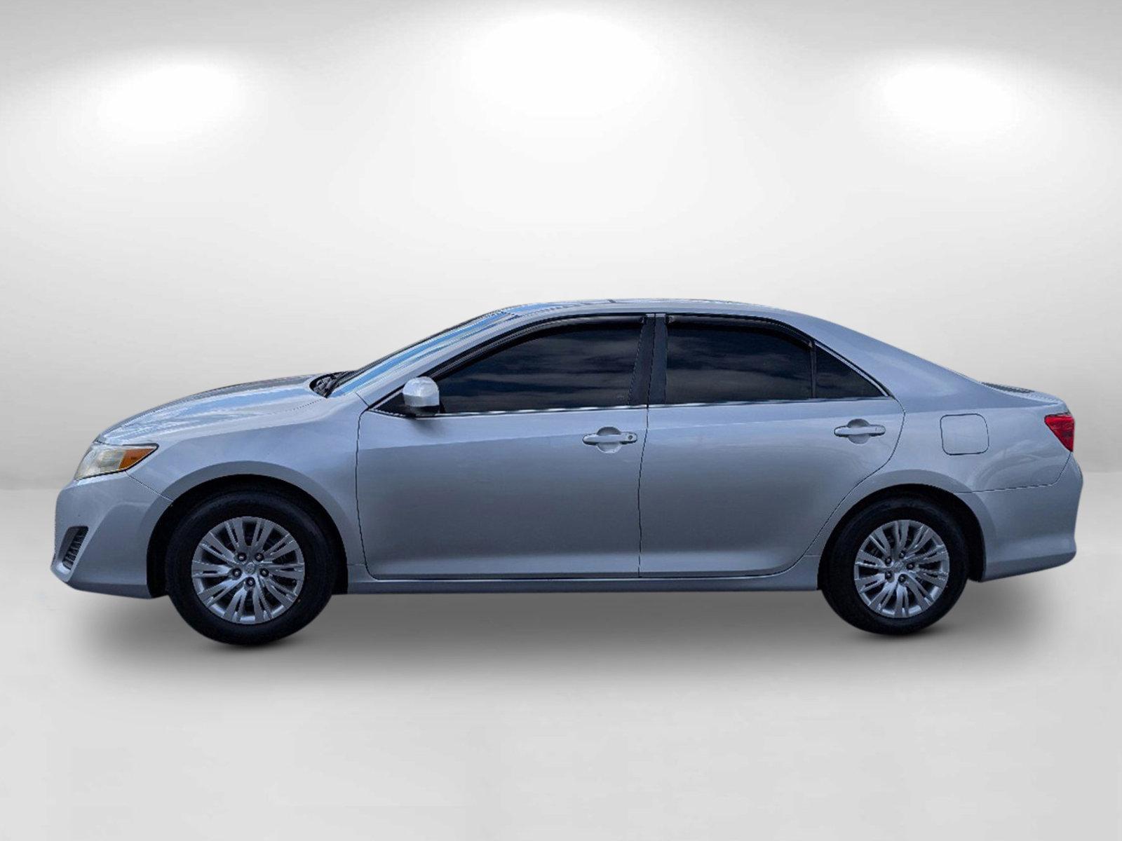 2014 Toyota Camry L (4T1BF1FK4EU) with an Regular Unleaded I-4 2.5 L/152 engine, 6-Speed Automatic w/OD transmission, located at 804 22nd Ave, Phenix City, AL, 36870, (334) 297-1860, 32.484749, -85.024475 - 2014 Toyota Camry L - Photo#7