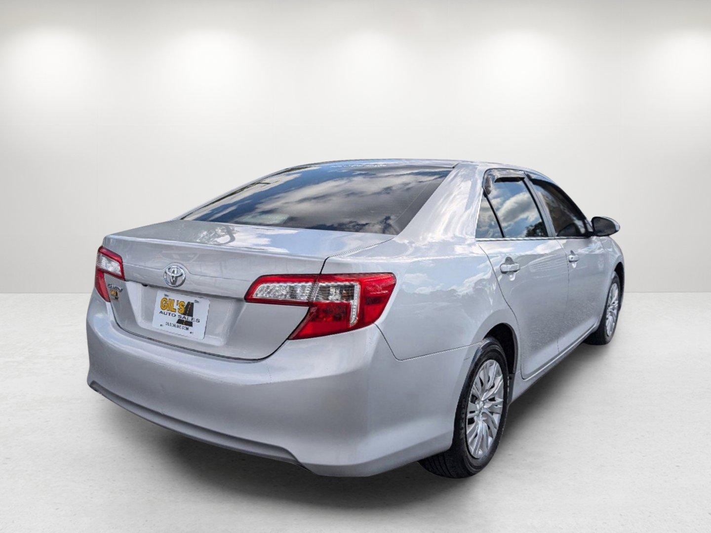 2014 Toyota Camry L (4T1BF1FK4EU) with an Regular Unleaded I-4 2.5 L/152 engine, 6-Speed Automatic w/OD transmission, located at 804 22nd Ave, Phenix City, AL, 36870, (334) 297-1860, 32.484749, -85.024475 - 2014 Toyota Camry L - Photo#4