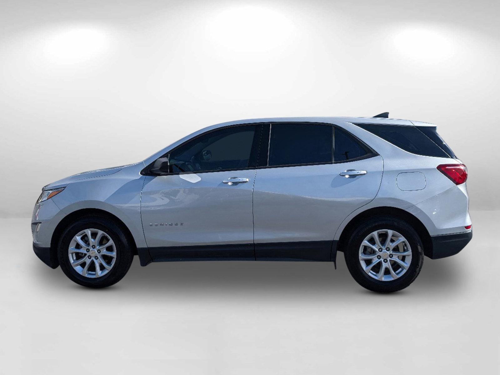 2018 /Medium Ash Gray Chevrolet Equinox LS (2GNAXHEV6J6) with an Turbocharged Gas I4 1.5L/ engine, 6-Speed Automatic transmission, located at 804 22nd Ave, Phenix City, AL, 36870, (334) 297-1860, 32.484749, -85.024475 - 2018 Chevrolet Equinox LS - Photo#9