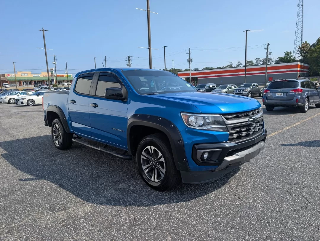 2021 /Jet Black Chevrolet Colorado 2WD Z71 (1GCGSDEN2M1) with an Other engine, located at 3959 U.S. 80 W, Phenix City, AL, 36870, (334) 297-4885, 32.469296, -85.135185 - 2021 Chevrolet Colorado 2WD Z71 - Photo#2
