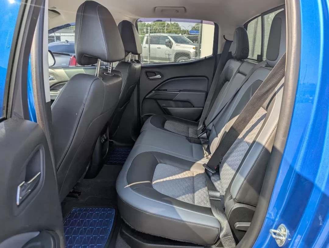 2021 /Jet Black Chevrolet Colorado 2WD Z71 (1GCGSDEN2M1) with an Other engine, located at 3959 U.S. 80 W, Phenix City, AL, 36870, (334) 297-4885, 32.469296, -85.135185 - 2021 Chevrolet Colorado 2WD Z71 - Photo#10