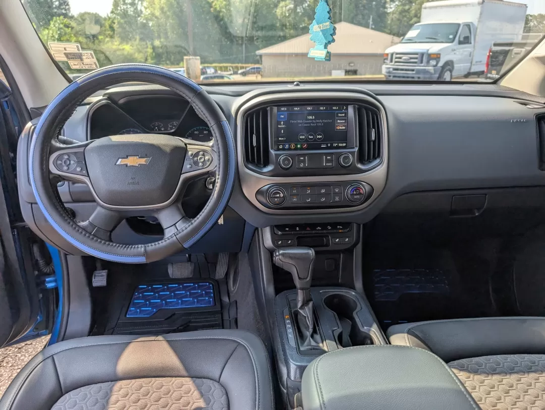 2021 /Jet Black Chevrolet Colorado 2WD Z71 (1GCGSDEN2M1) with an Other engine, located at 3959 U.S. 80 W, Phenix City, AL, 36870, (334) 297-4885, 32.469296, -85.135185 - 2021 Chevrolet Colorado 2WD Z71 - Photo#11