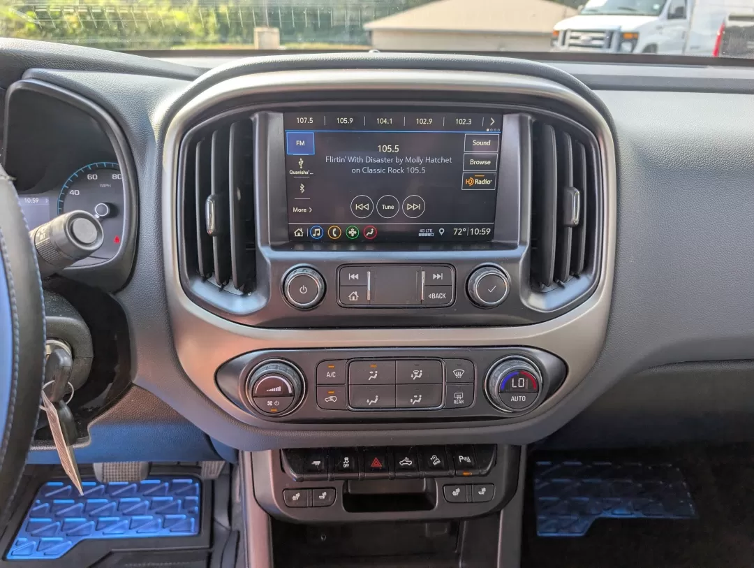 2021 /Jet Black Chevrolet Colorado 2WD Z71 (1GCGSDEN2M1) with an Other engine, located at 3959 U.S. 80 W, Phenix City, AL, 36870, (334) 297-4885, 32.469296, -85.135185 - 2021 Chevrolet Colorado 2WD Z71 - Photo#13