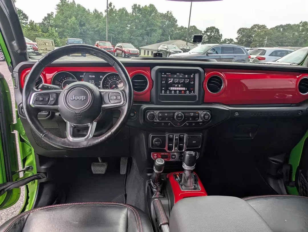 2019 Mojito! Clearcoat /Black Jeep Wrangler Rubicon (1C4HJXFG5KW) with an Other engine, located at 3959 U.S. 80 W, Phenix City, AL, 36870, (334) 297-4885, 32.469296, -85.135185 - 2019 Jeep Wrangler Rubicon - Photo#11