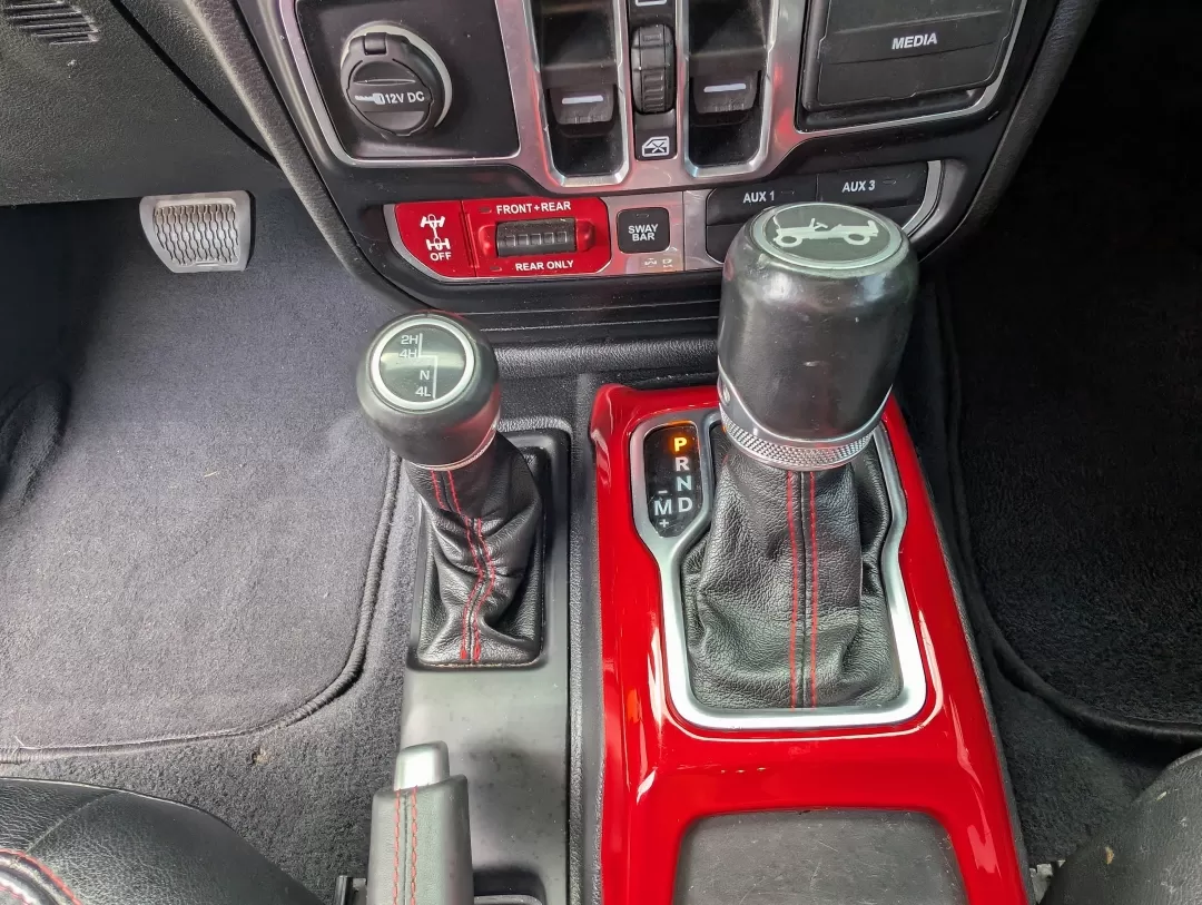 2019 Mojito! Clearcoat /Black Jeep Wrangler Rubicon (1C4HJXFG5KW) with an Other engine, located at 3959 U.S. 80 W, Phenix City, AL, 36870, (334) 297-4885, 32.469296, -85.135185 - 2019 Jeep Wrangler Rubicon - Photo#14
