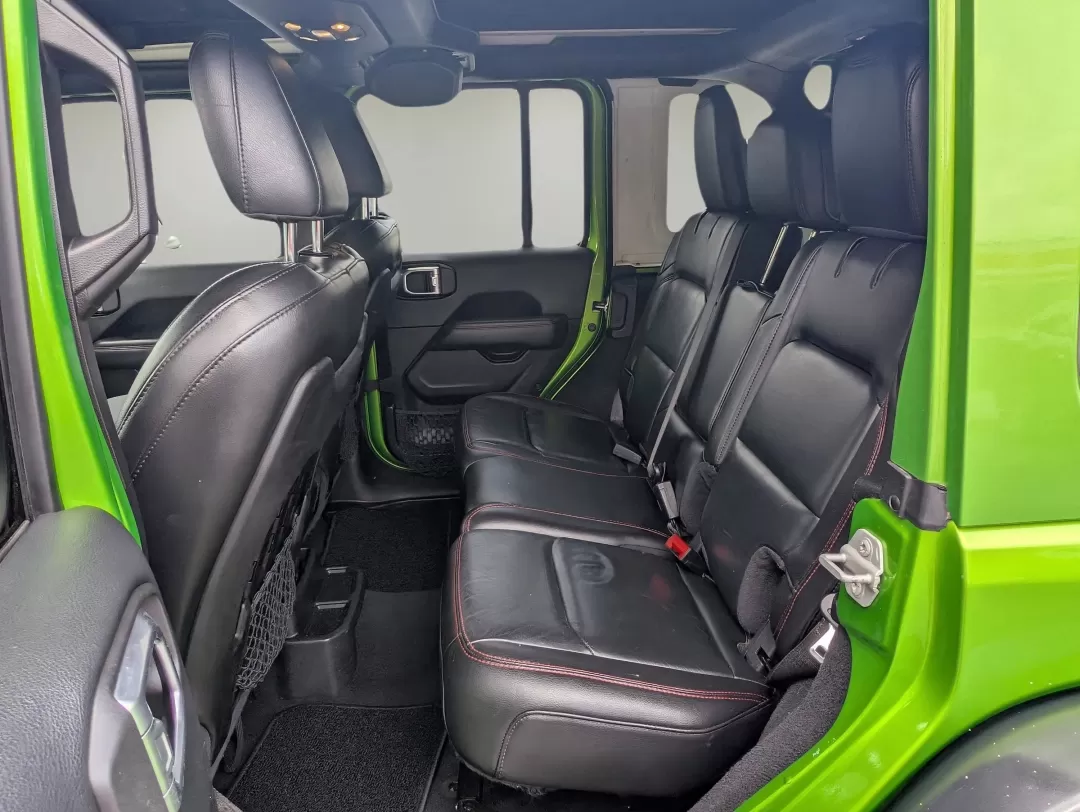 2019 Mojito! Clearcoat /Black Jeep Wrangler Rubicon (1C4HJXFG5KW) with an Other engine, located at 3959 U.S. 80 W, Phenix City, AL, 36870, (334) 297-4885, 32.469296, -85.135185 - 2019 Jeep Wrangler Rubicon - Photo#11
