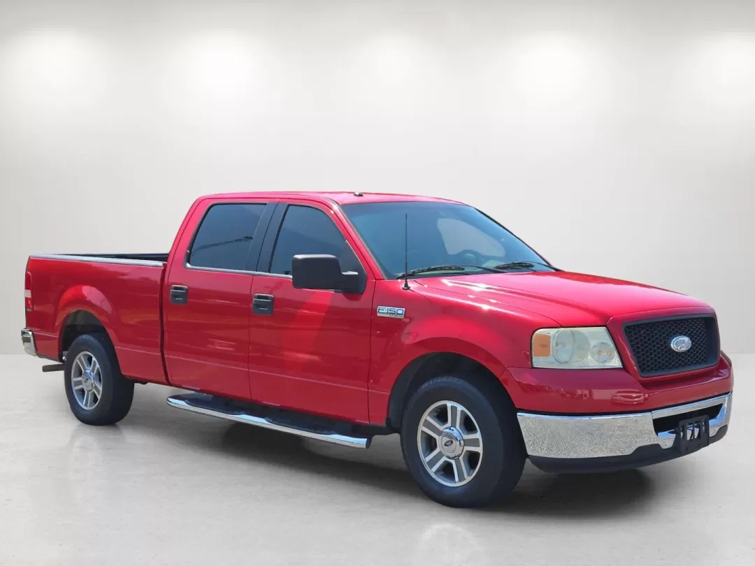 2006 Ford F-150 XLT (1FTRW12W86F) with an Other engine, located at 5115 14th Ave., Columbus, GA, 31904, (706) 323-0345, 32.511494, -84.971046 - **Rev Up Your Adventures with the 2006 Ford F-150 XLT in Phenix City, AL!**<br /> <br /> Are you searching for a reliable and versatile truck that can handle everything from family road trips to weekend adventures? Look no further! At Gils Auto, located at 3959 U.S. 80 W, Phenix City, AL, we proudly - Photo#2