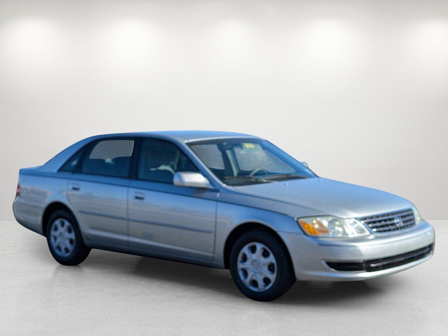 2004 Toyota Avalon XL (4T1BF28B34U) with an Gas V6 3.0L/183 engine, 4-Speed Automatic w/OD transmission, located at 1430 Gateway Drive, Opelika, AL, 36801, (334) 239-0944, 32.637871, -85.409790 - 2004 Toyota Avalon XL - Photo#2