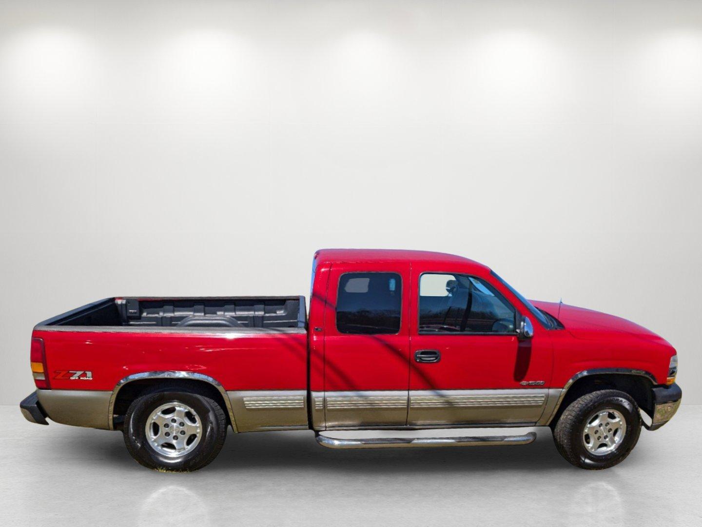 2001 /Graphite Chevrolet Silverado 1500 LS (1GCEK19T41E) with an Gas V8 5.3L/325 engine, 4-Speed Automatic w/OD, Electronic transmission, located at 3959 U.S. 80 W, Phenix City, AL, 36870, (334) 297-4885, 32.469296, -85.135185 - 2001 Chevrolet Silverado 1500 LS - Photo#7