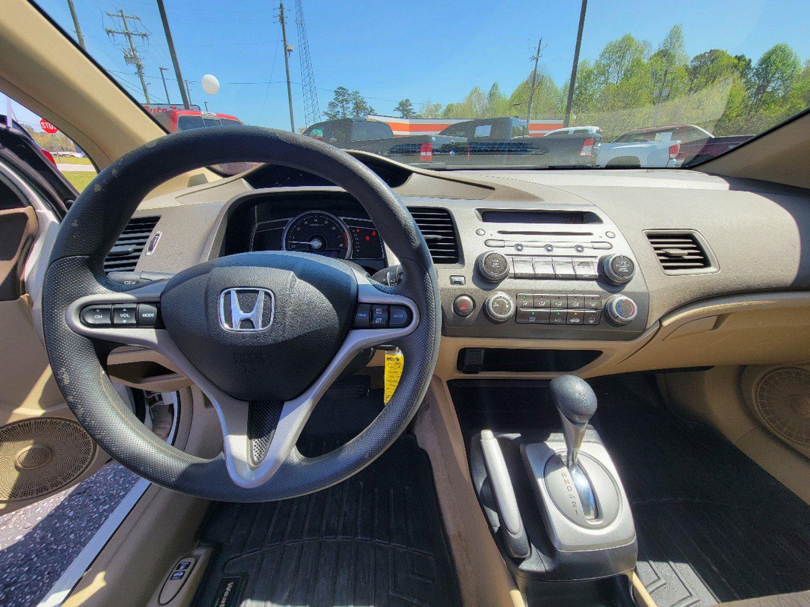 2006 White Honda Civic Cpe EX (2HGFG12836H) with an Gas I4 1.8L/110 engine, 5-Speed Automatic transmission, located at 3959 U.S. 80 W, Phenix City, AL, 36870, (334) 297-4885, 32.469296, -85.135185 - 2006 Honda Civic Cpe EX - Photo#14