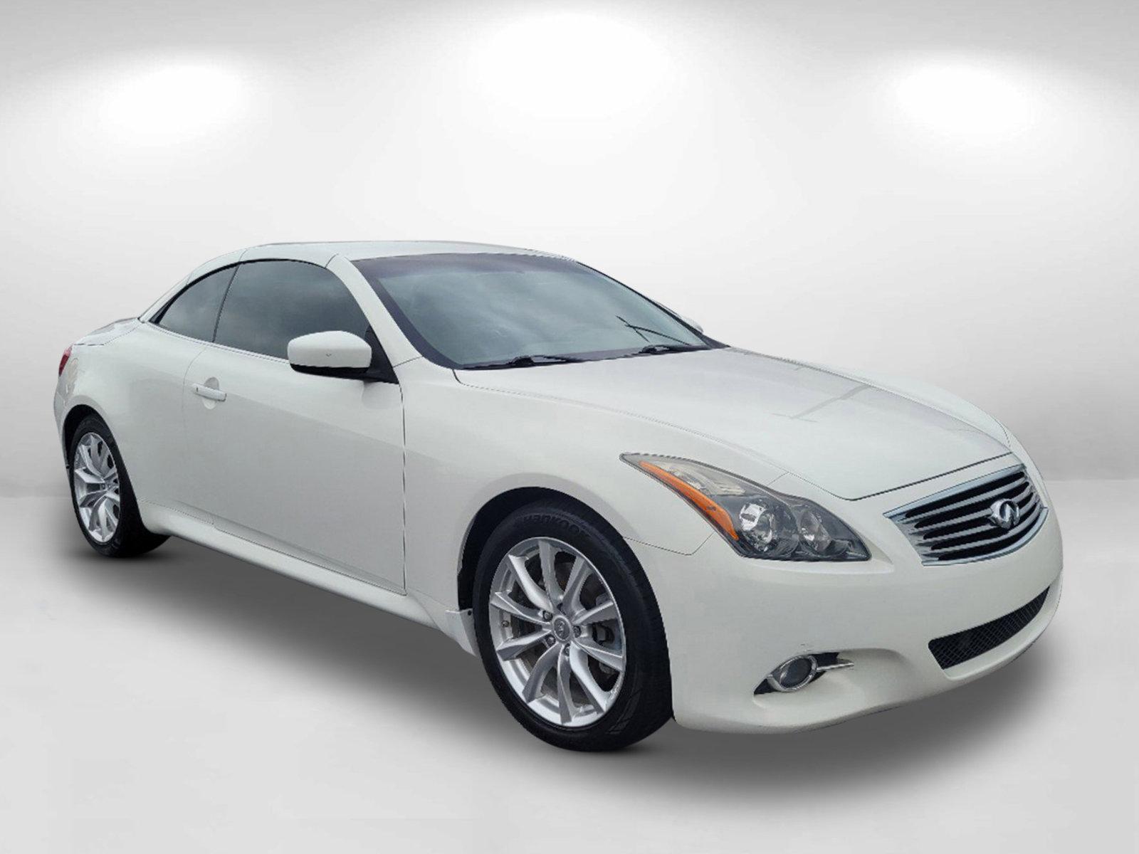 2013 Moonlight White /Wheat INFINITI G37 Convertible Base (JN1CV6FE7DM) with an Gas V6 3.7L/226 engine, 7-Speed Automatic w/OD transmission, located at 804 22nd Ave, Phenix City, AL, 36870, (334) 297-1860, 32.484749, -85.024475 - 2013 INFINITI G37 Convertible Base - Photo#2