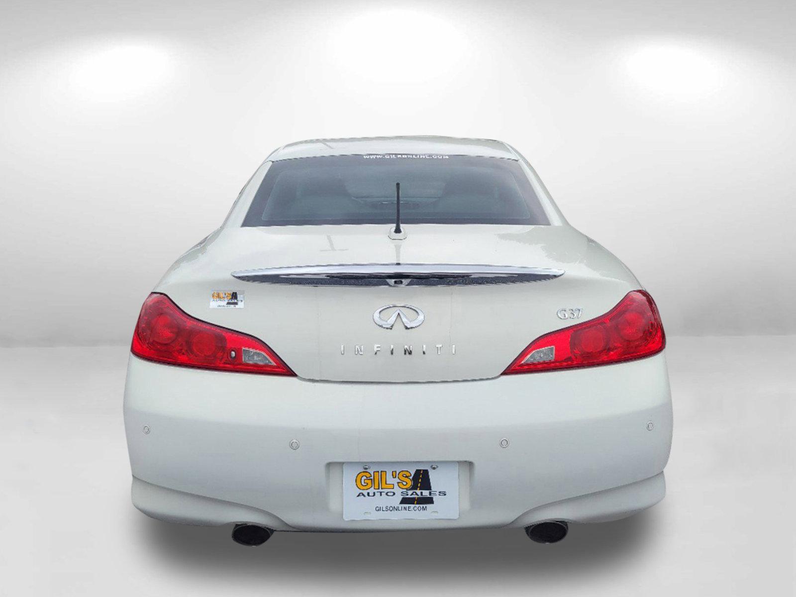 2013 Moonlight White /Wheat INFINITI G37 Convertible Base (JN1CV6FE7DM) with an Gas V6 3.7L/226 engine, 7-Speed Automatic w/OD transmission, located at 804 22nd Ave, Phenix City, AL, 36870, (334) 297-1860, 32.484749, -85.024475 - 2013 INFINITI G37 Convertible Base - Photo#5