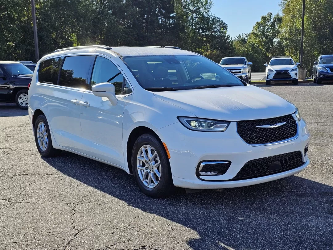 2022 Bright White Clearcoat /Black/Alloy/Black Chrysler Pacifica Touring L (2C4RC1BG2NR) with an Other engine, located at 3959 U.S. 80 W, Phenix City, AL, 36870, (334) 297-4885, 32.469296, -85.135185 - ### Elevate Your Family Adventures with the 2022 Chrysler Pacifica at Gils Auto - Phenix City!<br /> <br /> Are you ready to transform your family outings and daily commutes into extraordinary journeys? The 2022 Chrysler Pacifica is here to elevate your adventures, making it the perfect vehicle for - Photo#2
