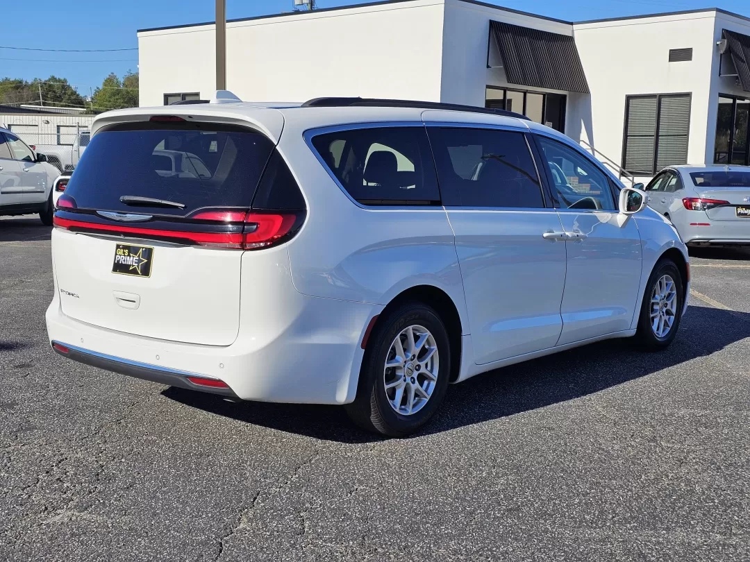 2022 Bright White Clearcoat /Black/Alloy/Black Chrysler Pacifica Touring L (2C4RC1BG2NR) with an Other engine, located at 3959 U.S. 80 W, Phenix City, AL, 36870, (334) 297-4885, 32.469296, -85.135185 - ### Elevate Your Family Adventures with the 2022 Chrysler Pacifica at Gils Auto - Phenix City!<br /> <br /> Are you ready to transform your family outings and daily commutes into extraordinary journeys? The 2022 Chrysler Pacifica is here to elevate your adventures, making it the perfect vehicle for - Photo#4