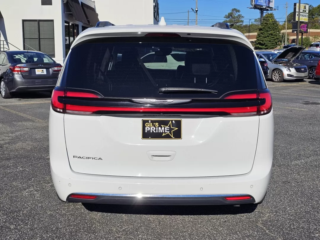 2022 Bright White Clearcoat /Black/Alloy/Black Chrysler Pacifica Touring L (2C4RC1BG2NR) with an Other engine, located at 3959 U.S. 80 W, Phenix City, AL, 36870, (334) 297-4885, 32.469296, -85.135185 - ### Elevate Your Family Adventures with the 2022 Chrysler Pacifica at Gils Auto - Phenix City!<br /> <br /> Are you ready to transform your family outings and daily commutes into extraordinary journeys? The 2022 Chrysler Pacifica is here to elevate your adventures, making it the perfect vehicle for - Photo#5
