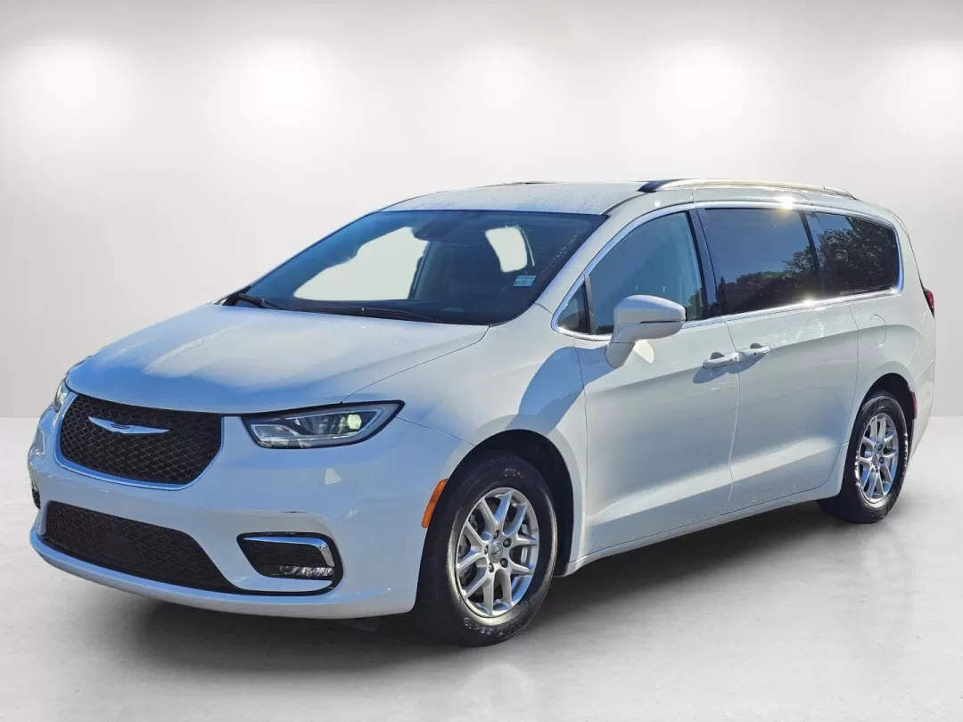 2022 Bright White Clearcoat /Black/Alloy/Black Chrysler Pacifica Touring L (2C4RC1BG2NR) with an Other engine, located at 3959 U.S. 80 W, Phenix City, AL, 36870, (334) 297-4885, 32.469296, -85.135185 - ### Elevate Your Family Adventures with the 2022 Chrysler Pacifica at Gils Auto - Phenix City!<br /> <br /> Are you ready to transform your family outings and daily commutes into extraordinary journeys? The 2022 Chrysler Pacifica is here to elevate your adventures, making it the perfect vehicle for - Photo#1