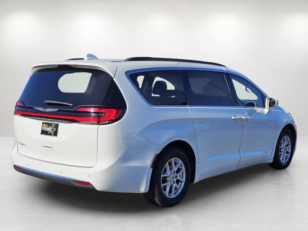 2022 Bright White Clearcoat /Black/Alloy/Black Chrysler Pacifica Touring L (2C4RC1BG2NR) with an Other engine, located at 3959 U.S. 80 W, Phenix City, AL, 36870, (334) 297-4885, 32.469296, -85.135185 - ### Elevate Your Family Adventures with the 2022 Chrysler Pacifica at Gils Auto - Phenix City!<br /> <br /> Are you ready to transform your family outings and daily commutes into extraordinary journeys? The 2022 Chrysler Pacifica is here to elevate your adventures, making it the perfect vehicle for - Photo#5