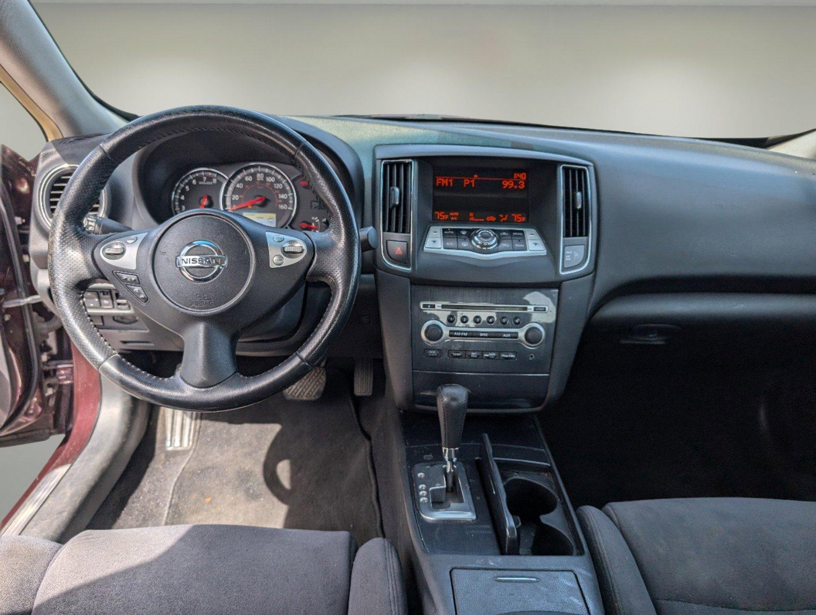 2014 /Charcoal Nissan Maxima 3.5 S (1N4AA5AP8EC) with an Premium Unleaded V-6 3.5 L/213 engine, 1-Speed CVT w/OD transmission, located at 3959 U.S. 80 W, Phenix City, AL, 36870, (334) 297-4885, 32.469296, -85.135185 - 2014 Nissan Maxima 3.5 S - Photo#11