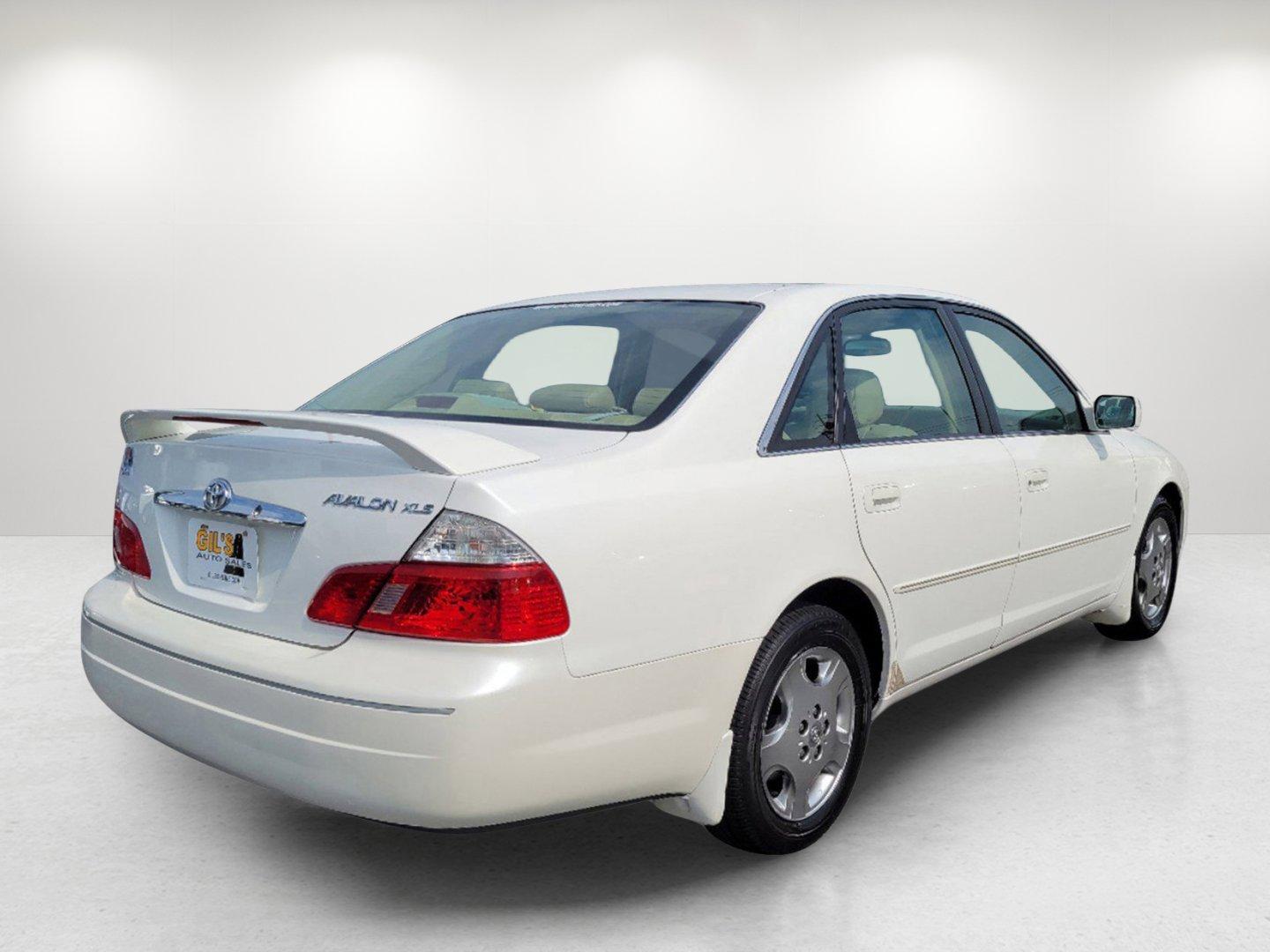 2003 White Toyota Avalon XLS (4T1BF28B23U) with an Gas V6 3.0L/183 engine, 4-Speed Automatic w/OD transmission, located at 7000 Northlake Connector, Columbus, GA, 31904, (706) 987-8085, 32.524975, -84.978134 - 2003 Toyota Avalon XLS - Photo#4