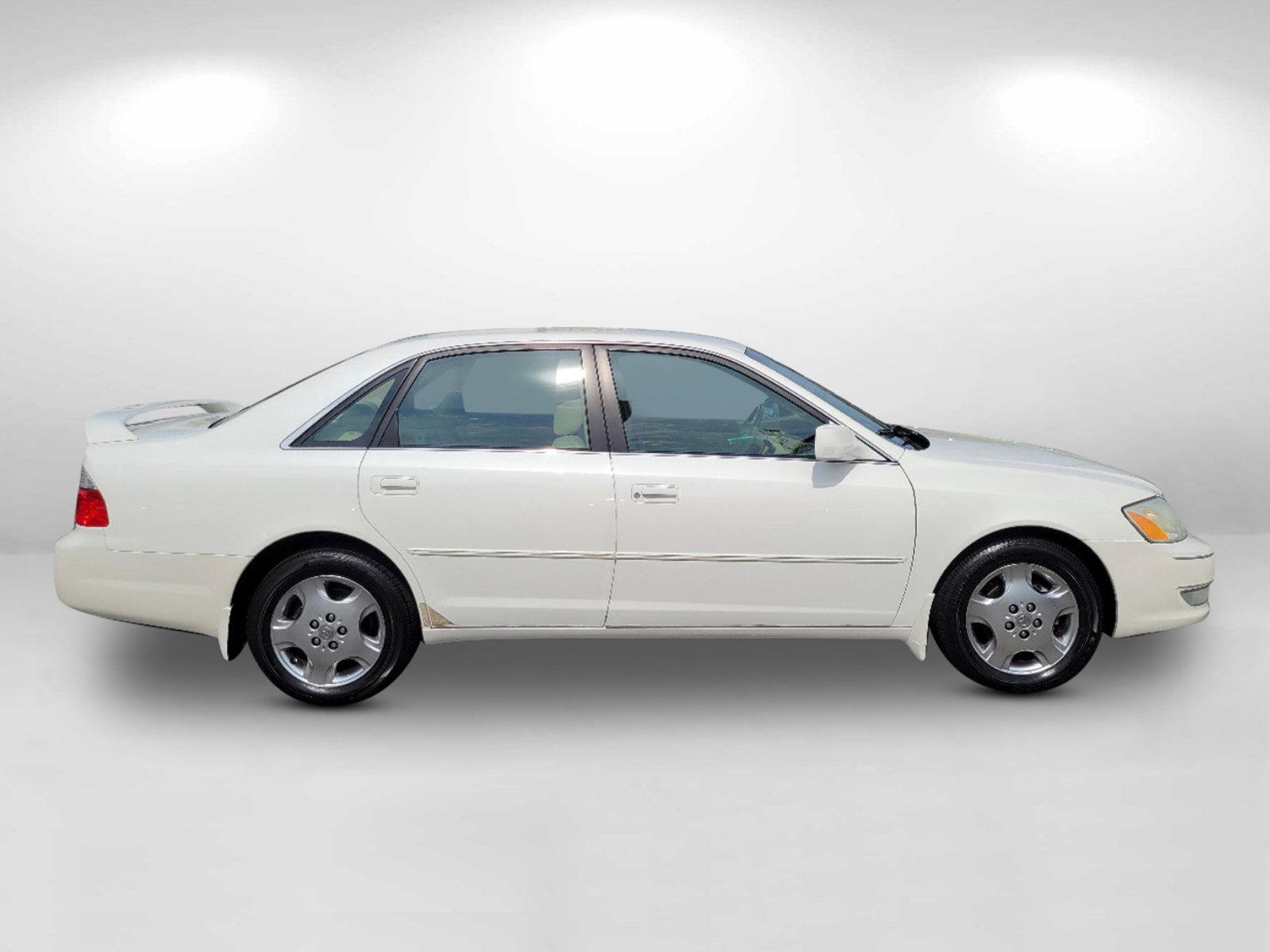 2003 White Toyota Avalon XLS (4T1BF28B23U) with an Gas V6 3.0L/183 engine, 4-Speed Automatic w/OD transmission, located at 3959 U.S. 80 W, Phenix City, AL, 36870, (334) 297-4885, 32.469296, -85.135185 - 2003 Toyota Avalon XLS - Photo#3